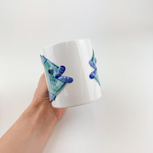 Load image into Gallery viewer, Vintage Fish Mugs
